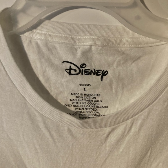 Disney Mickey Mouse flags from around the world tee shirt - Picture 2 of 3